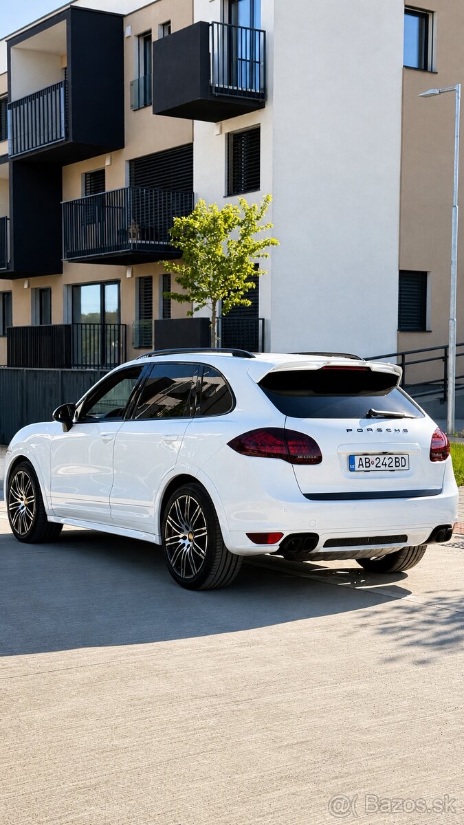 Porsche Cayenne 3.0 - 3