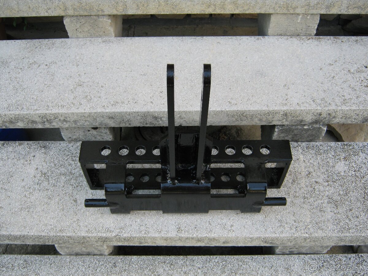 ZAVES NA MALOTRAKTOR - 3