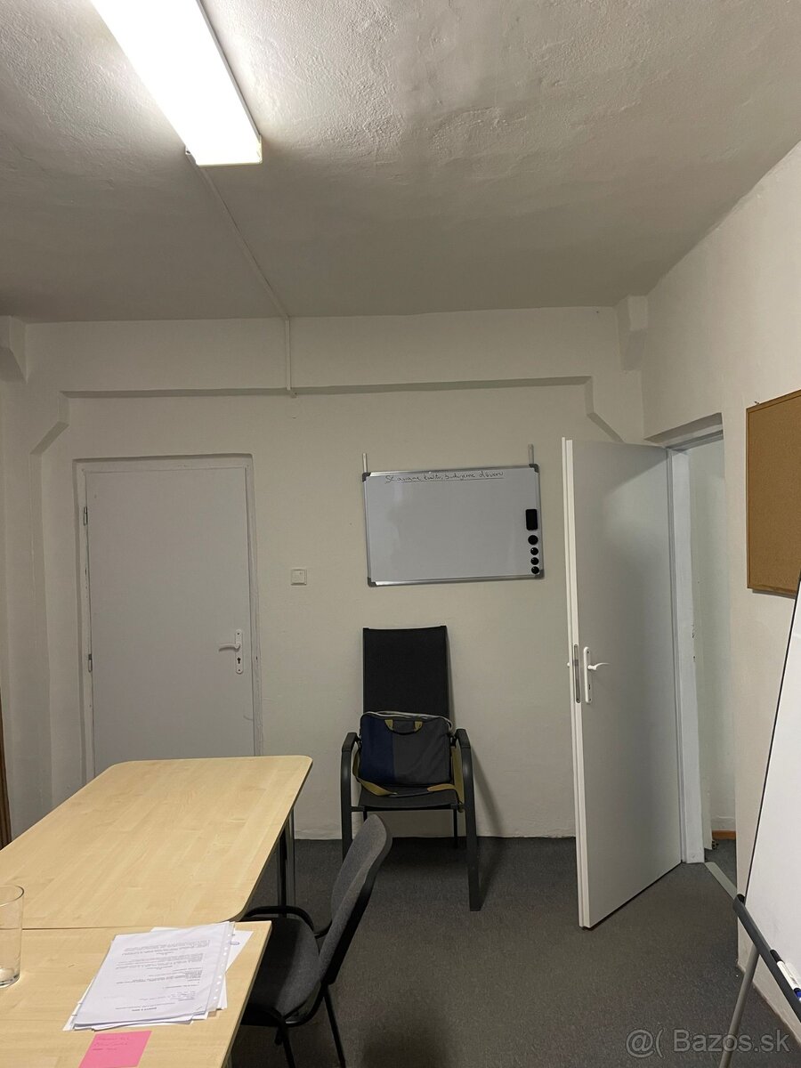 Na prenájom- kancelárske priestory v Areáli Dávid - 3