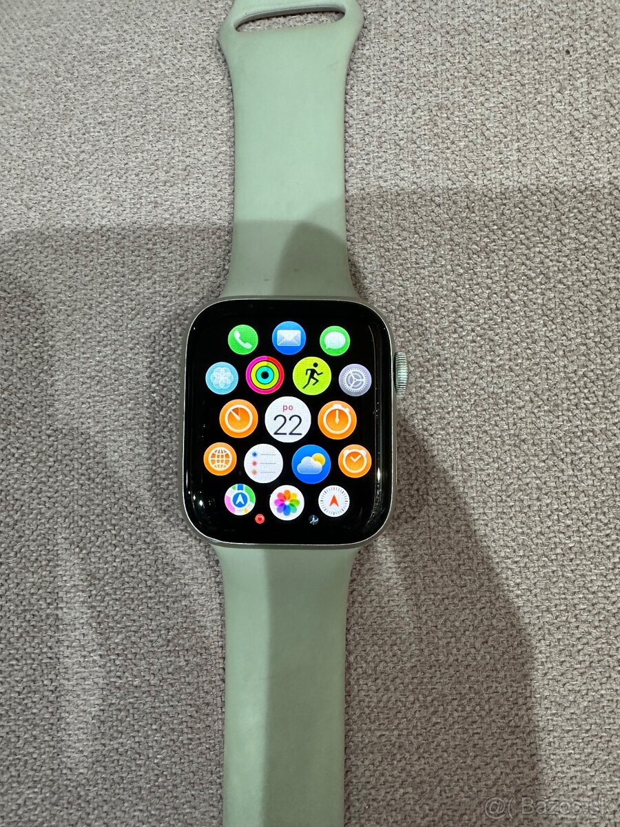 Apple Watch SE (2. Generácia) - 3