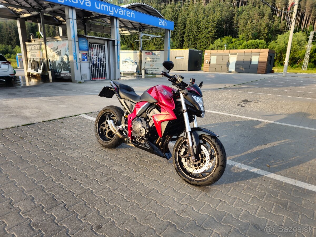 Honda CB1000R 2010 - 3