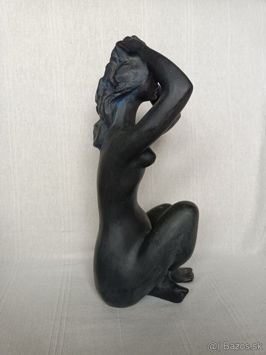Keramická soška akt - 3