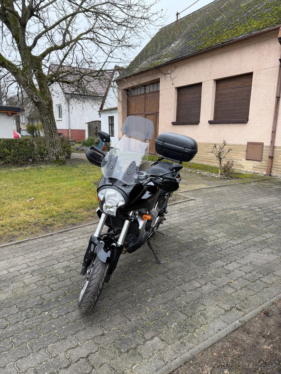Kawasaki Versys 650 (2007) – 35 kW, vhodná na A2 - 3