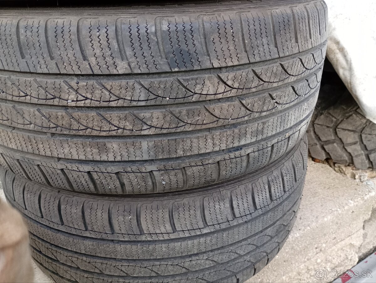205/40 r17 zimné - 3