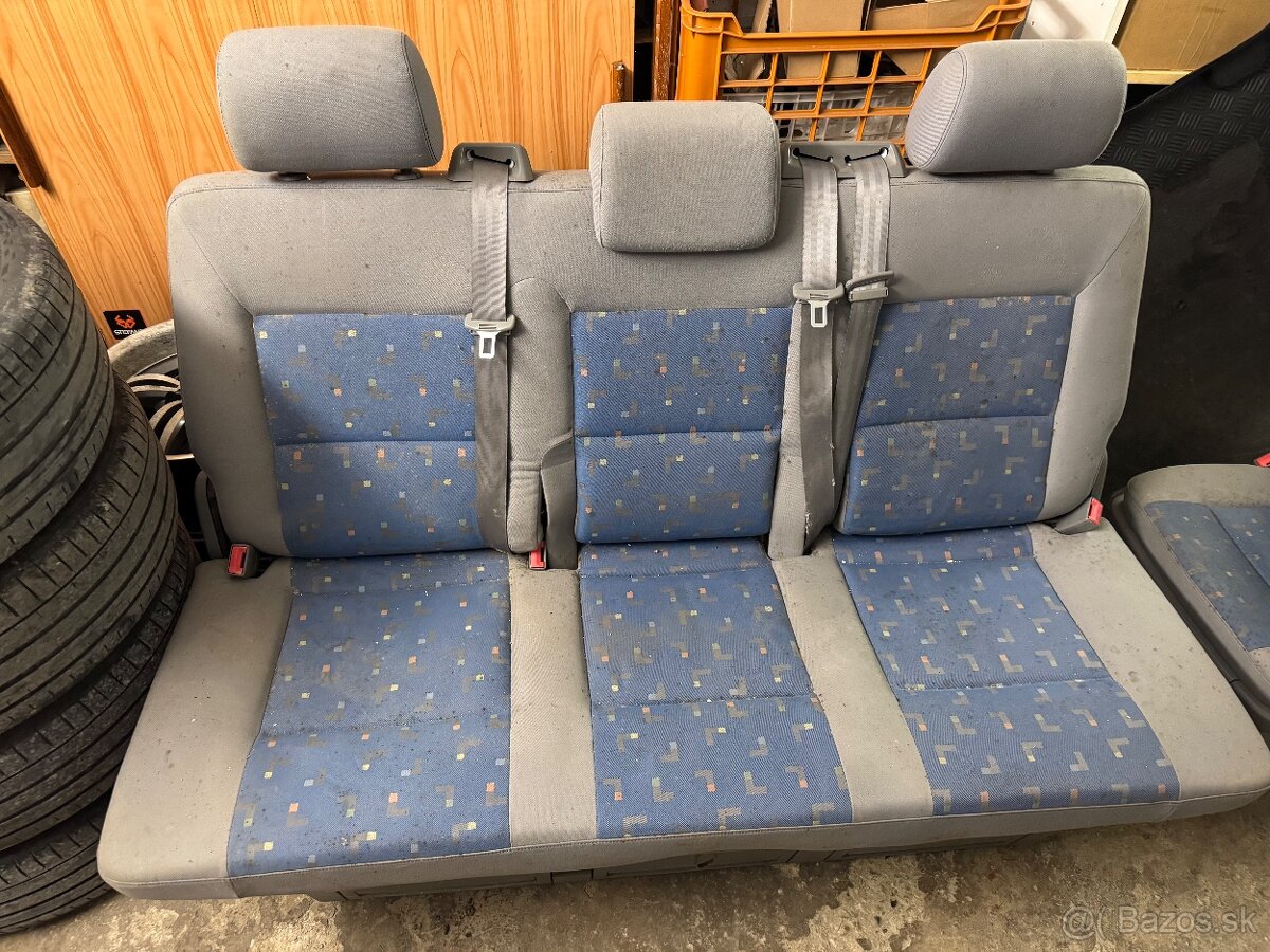 Predám trojsedačku Multivan T5 - 3