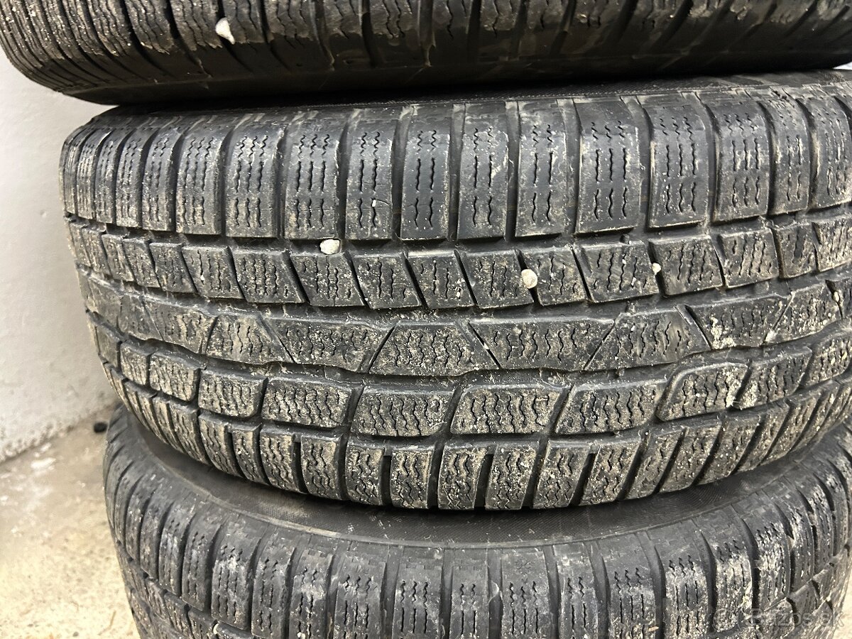 Zimne pneu Continental 215/60R16 - 3