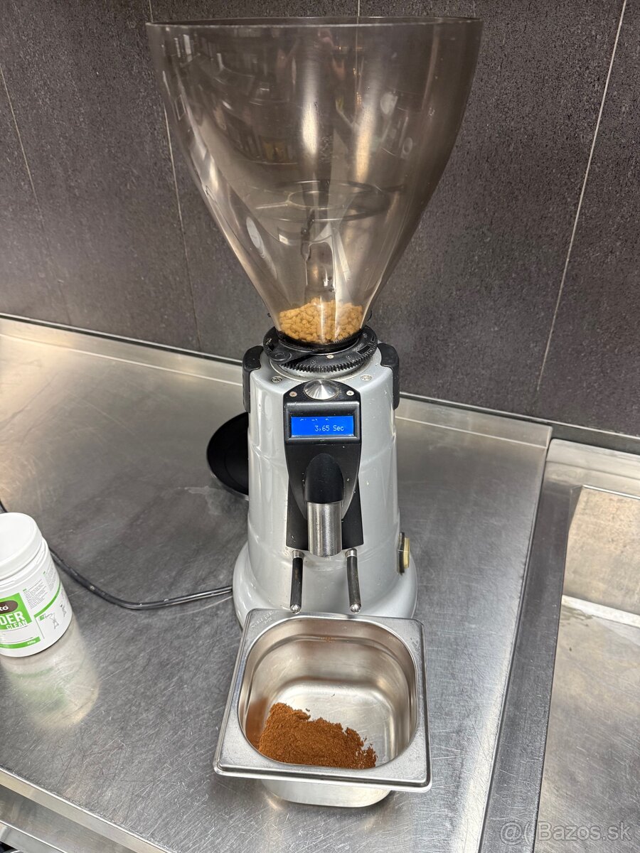 Profesionálny kávomlynček Macap MXD - 3