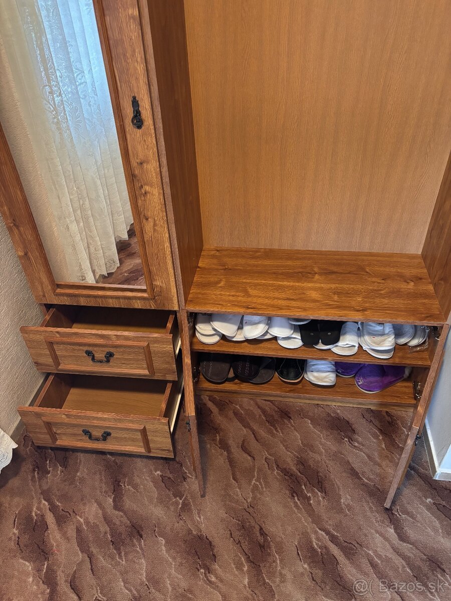Predsieňový nábytok - 3