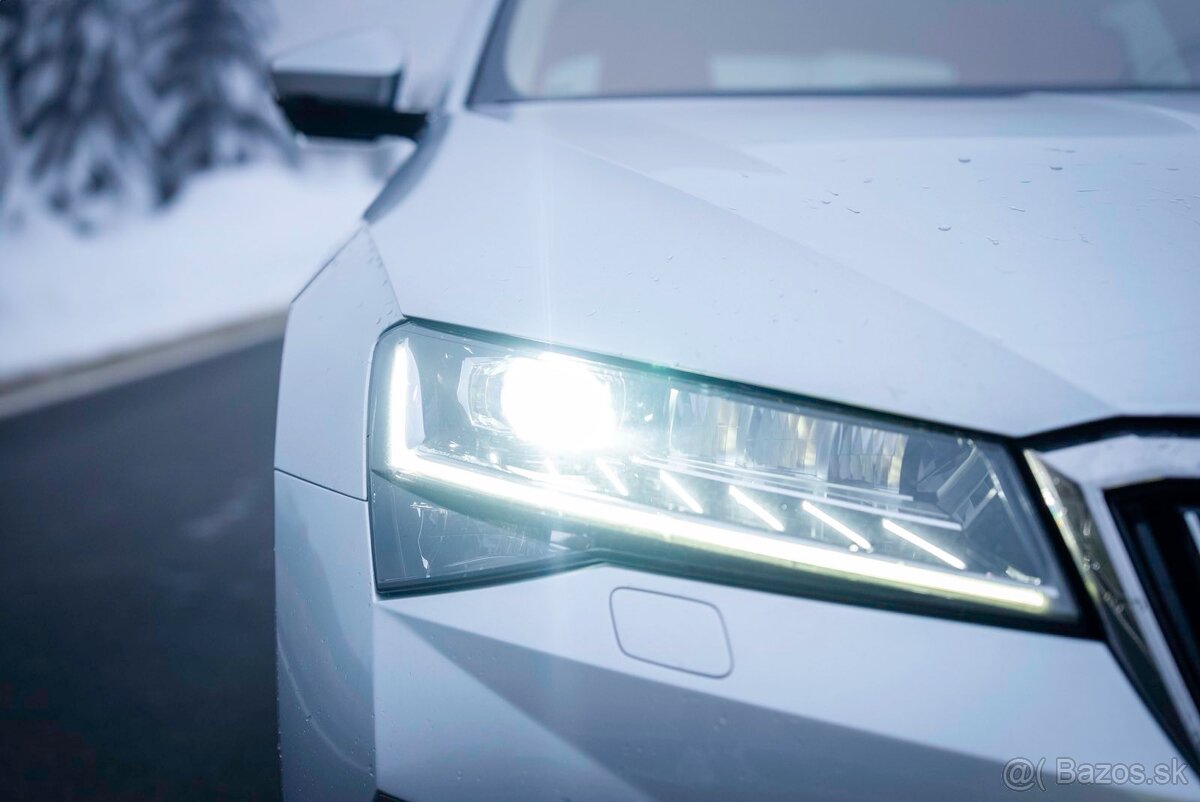 Škoda Superb L&K 2.0 TSi 4x4 DSG - 3