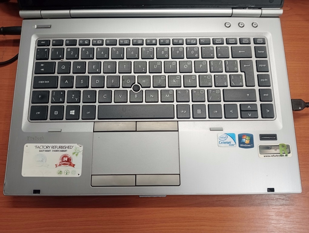 predám notebook HP ELITEBOOK 8460P ,WINDOWS 7. - 3