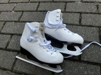 Dievcenske zanovne korcule - 3