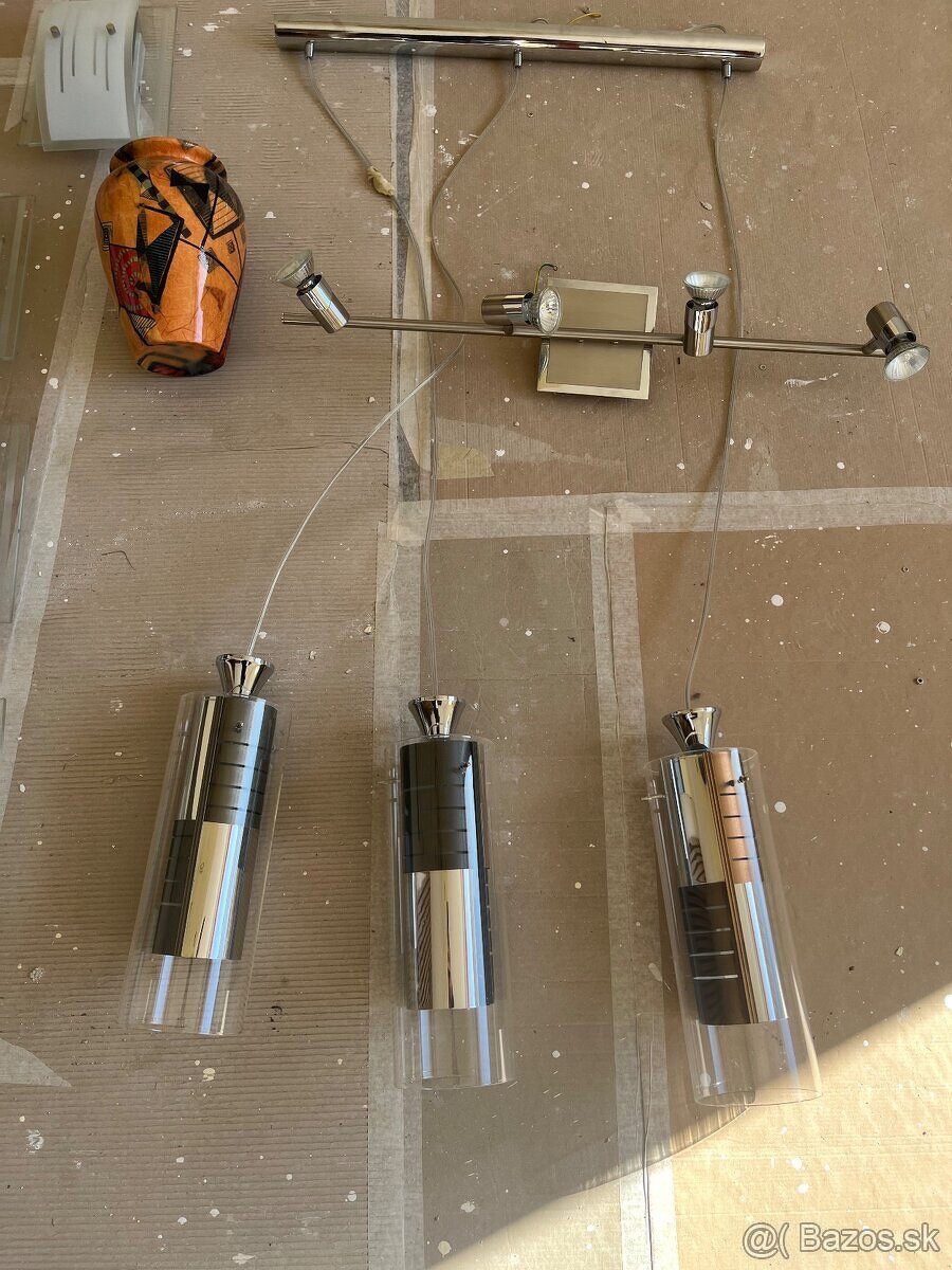 Predám svetla,lustre,vazu,stolík tv Pozri Vsetky Foto - 3