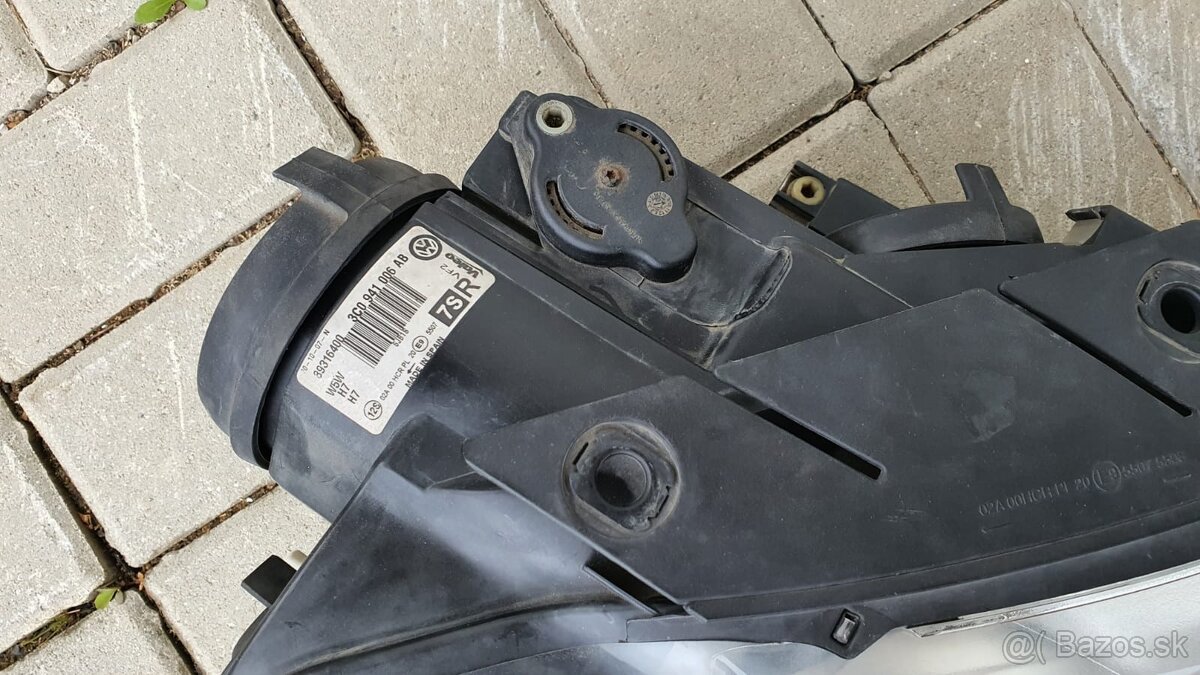 Predné práve svetlo Volkswagen Passat B6 - 3