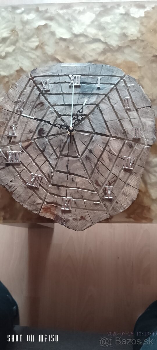 Nove orechove nastenne hodiny - 3