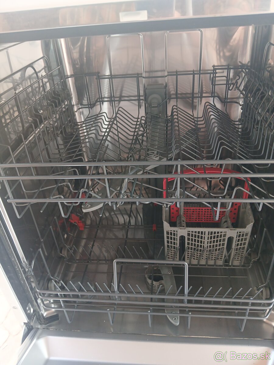 Umývačka riadu MORA - 3