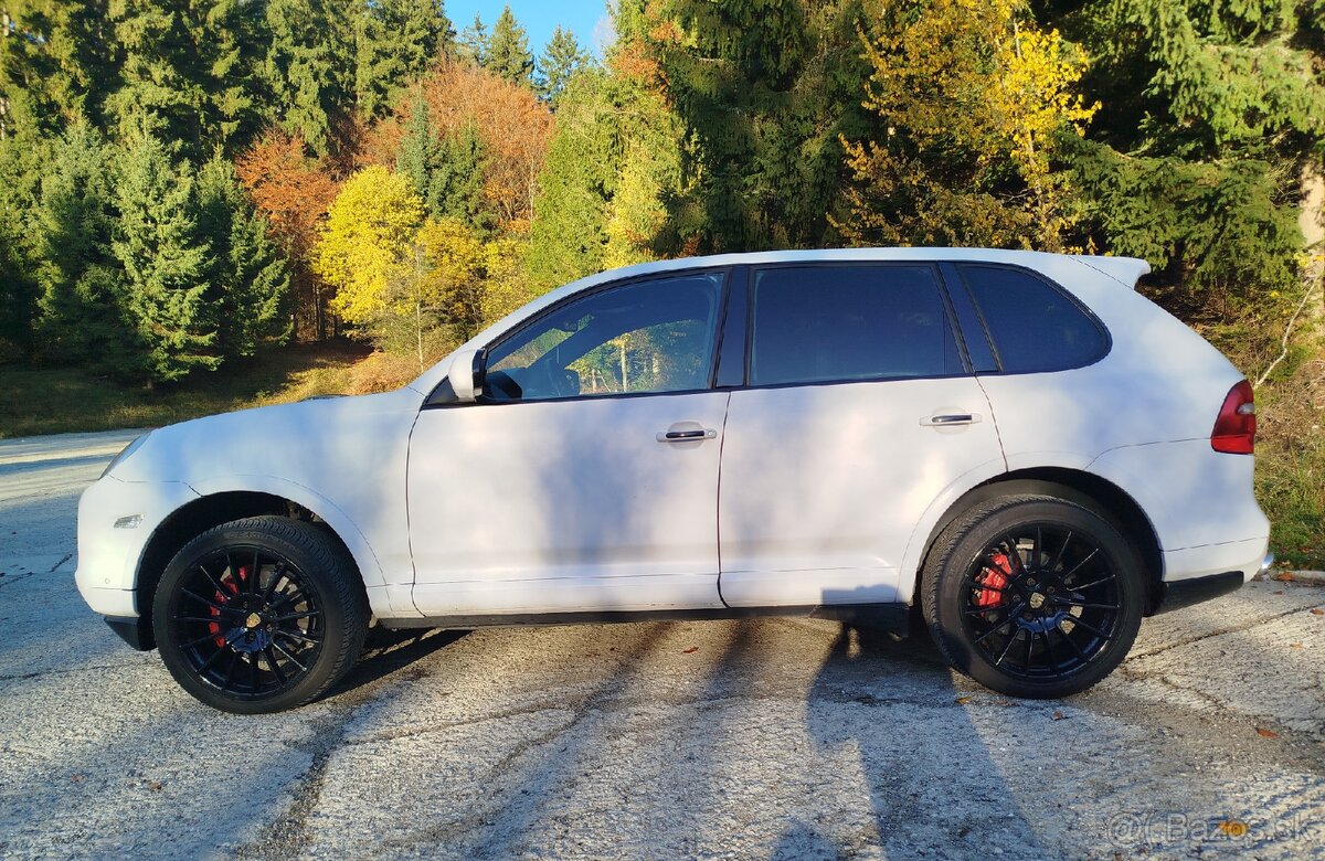 PORSCHE CAYENNE 957. 4,8. V8 4X4 - 3