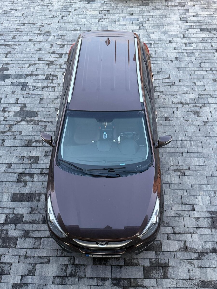 Hyundai ix35 2.0 CRDi 4x4 A/T – 122 kW - 3