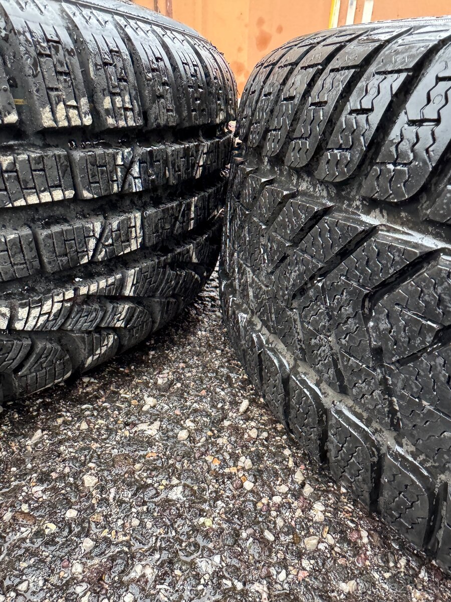 BMW 2 f45 205/50R17 - 3