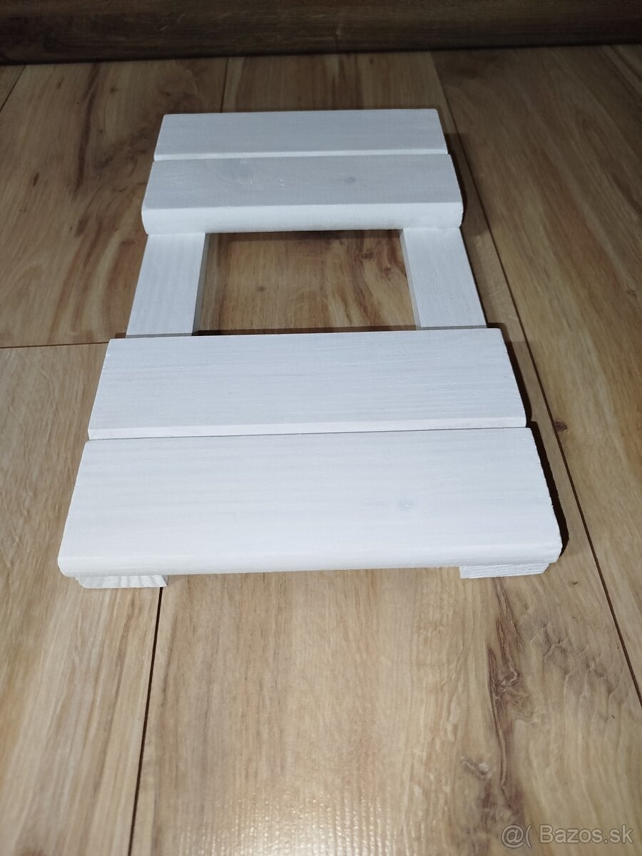 Stojan na PS 5 s odvetraním - 3