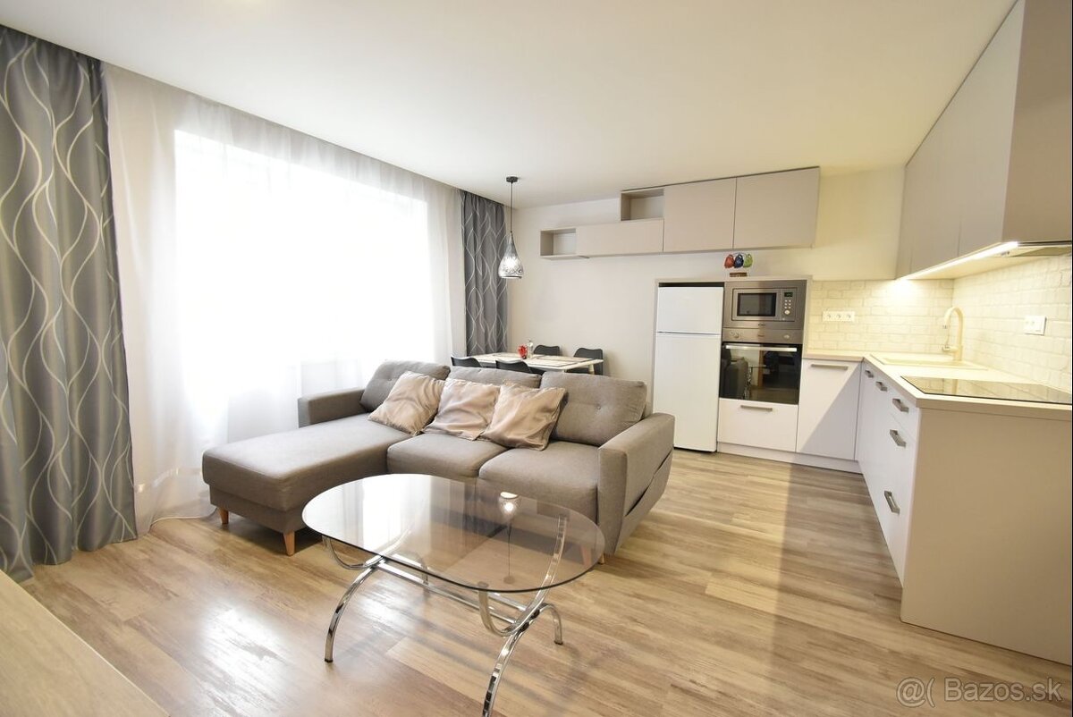 Pezinok: na predaj byt v centre mesta - 3