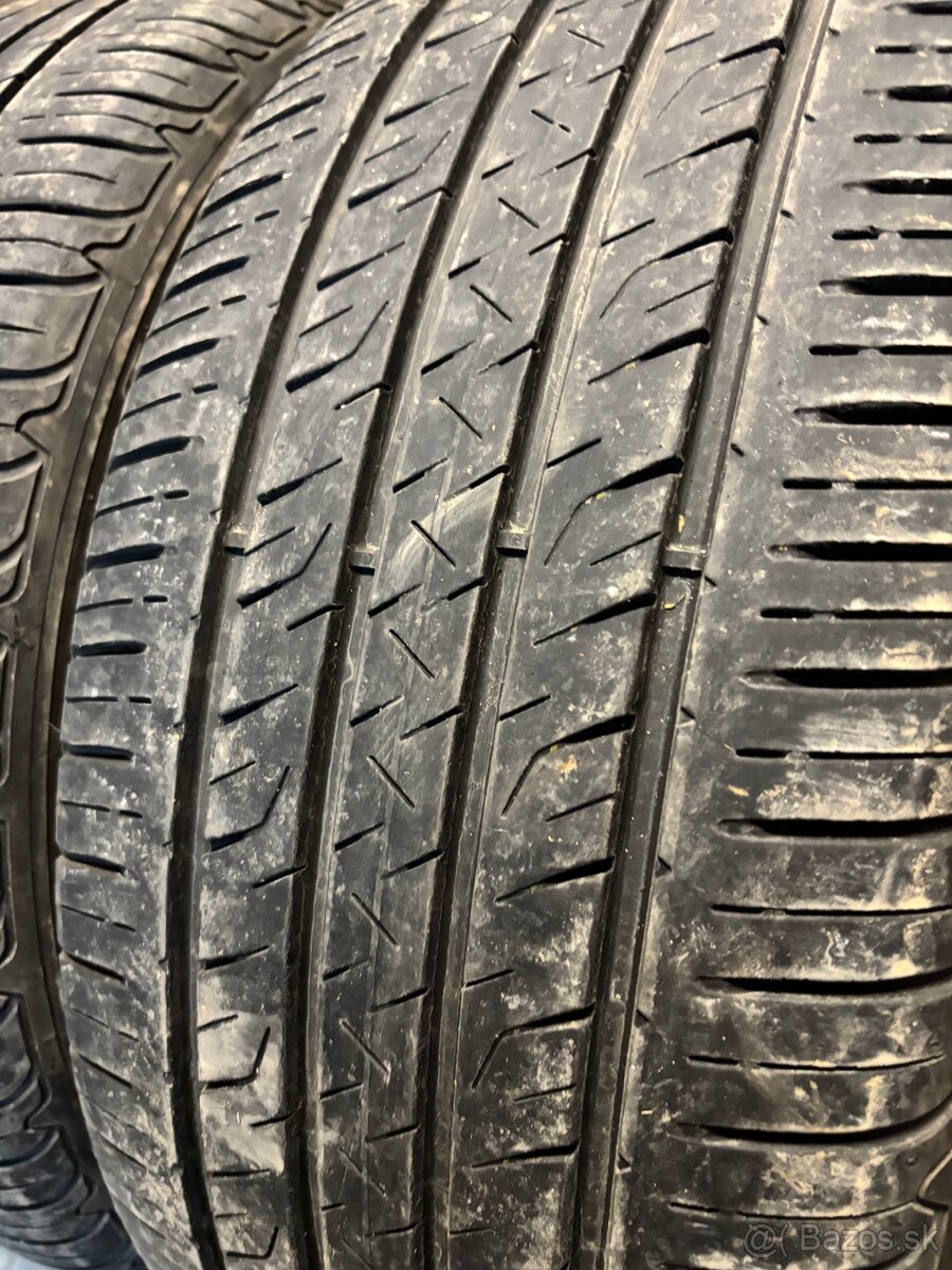Pneu 245/45R19 102V Goodyear efficient grip DOT 2024 - 3