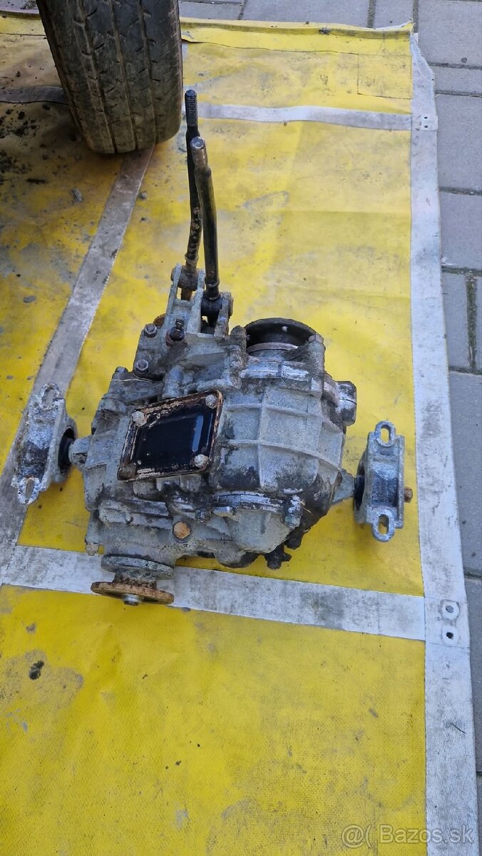 Lada niva 5 stupňová prevodovka a prídavná.
