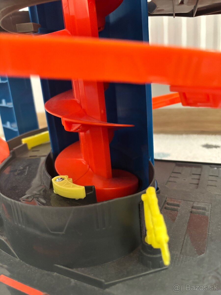Hot Wheels City mega garáž - 3