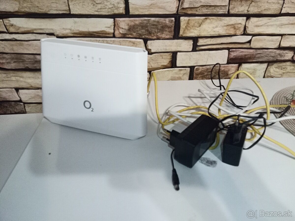 Predám 5g anténu aj wifi Zyxel. - 3