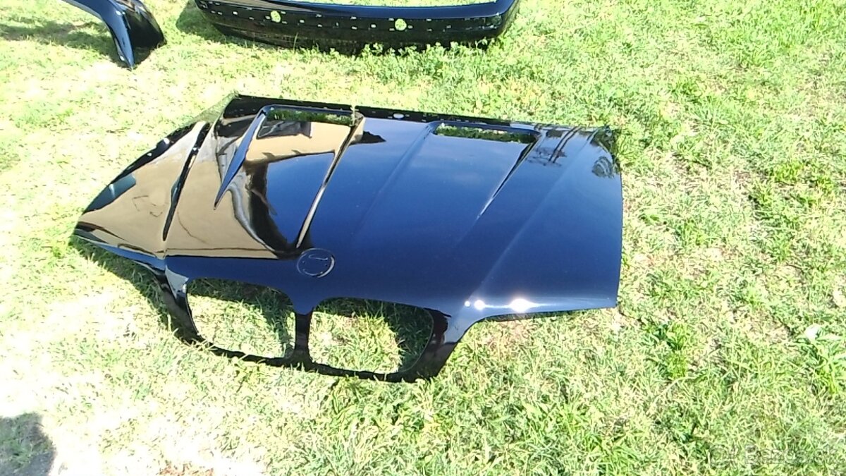 bmw x5 e53 kapota cierna pekna - 3