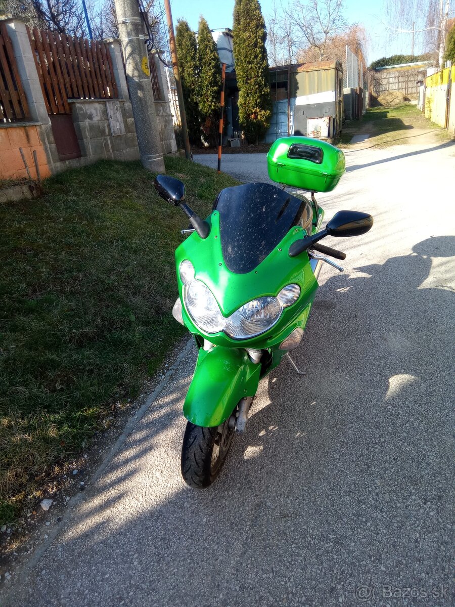 Kawasaki zzr 1200 - 3