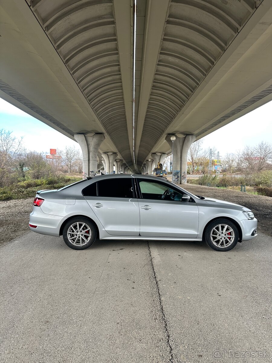 Volkswagen JETTA MK6 - STK do 05/2027, vymené rozvody - 3