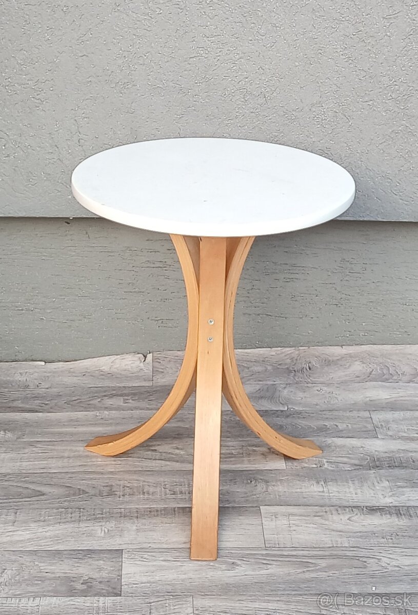 Stolík okrúhly na kávičku. - 3