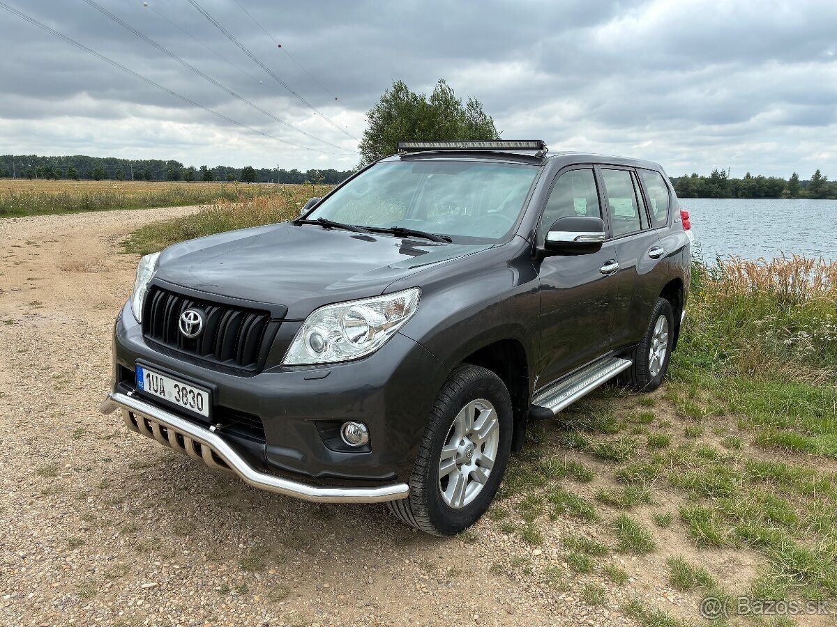 Toyota Land Cruiser Prado 150,Manual,241.000 najeto,TOP stav