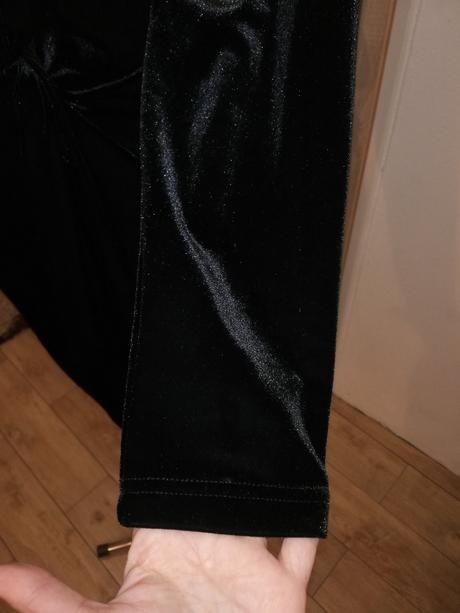 Zamatové šaty Montego veľkosť M - 3