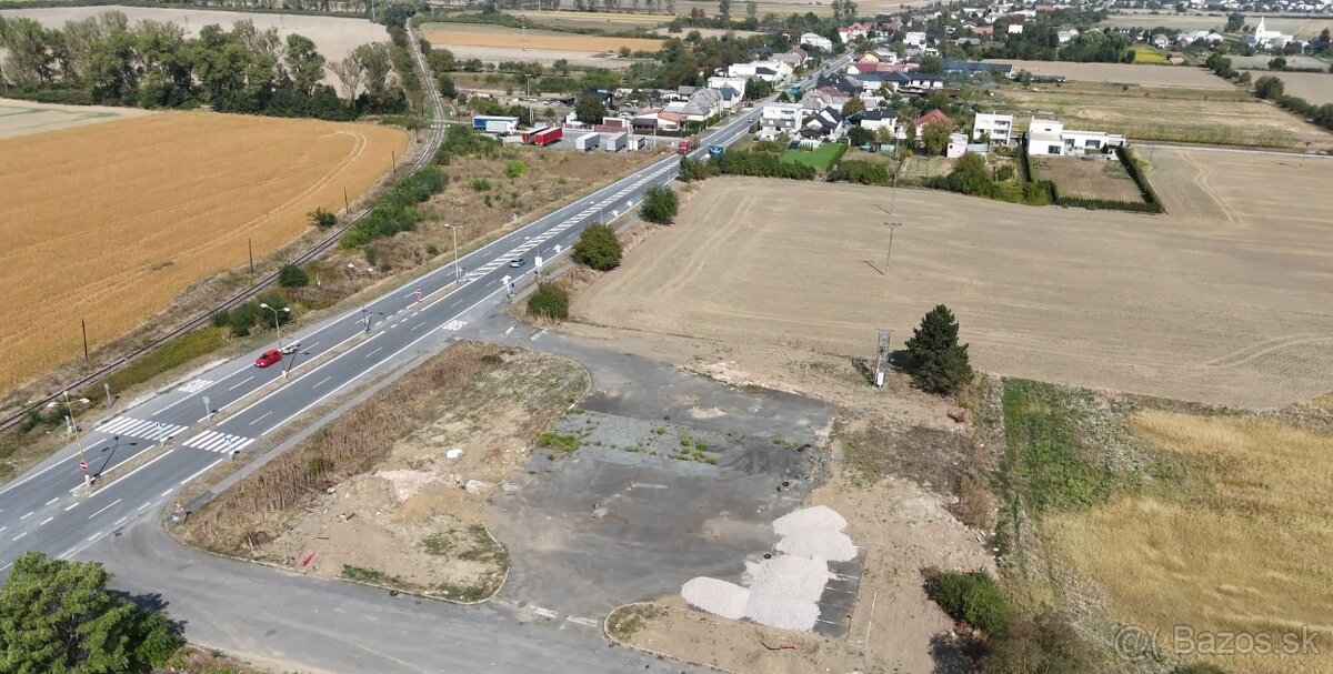 NA PREDAJ: TREBIŠOV INVESTIČNÝ STAVEBNÝ POZEMOK – 5000 m² - 3