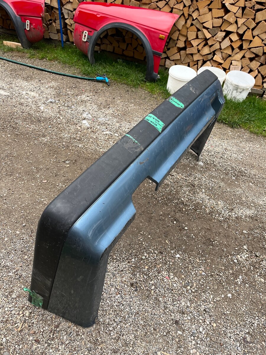 Zadný široký naraznik VW JETTA MK2 - 3