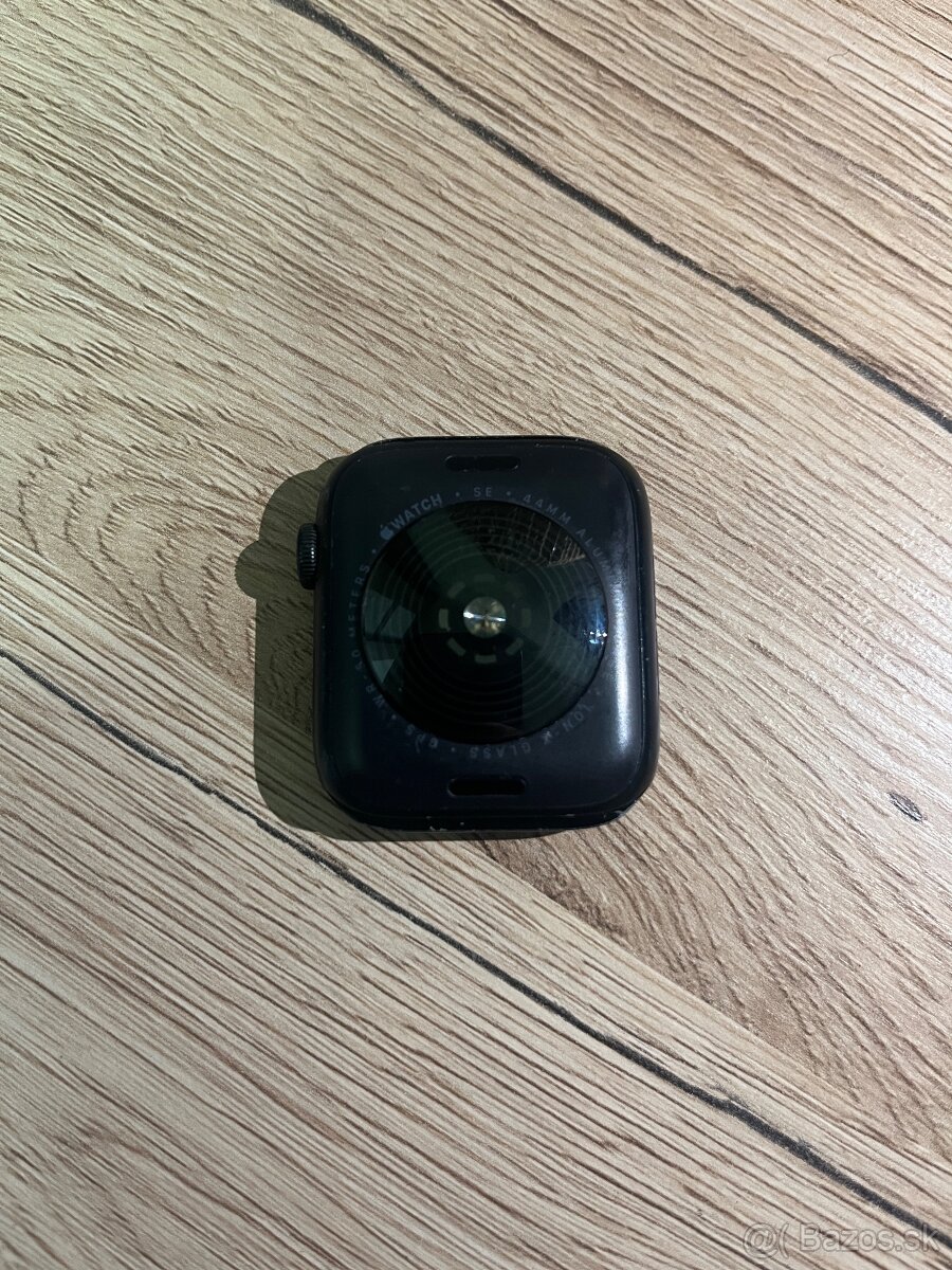 Predam Apple Watch SE 2 44mm - 3