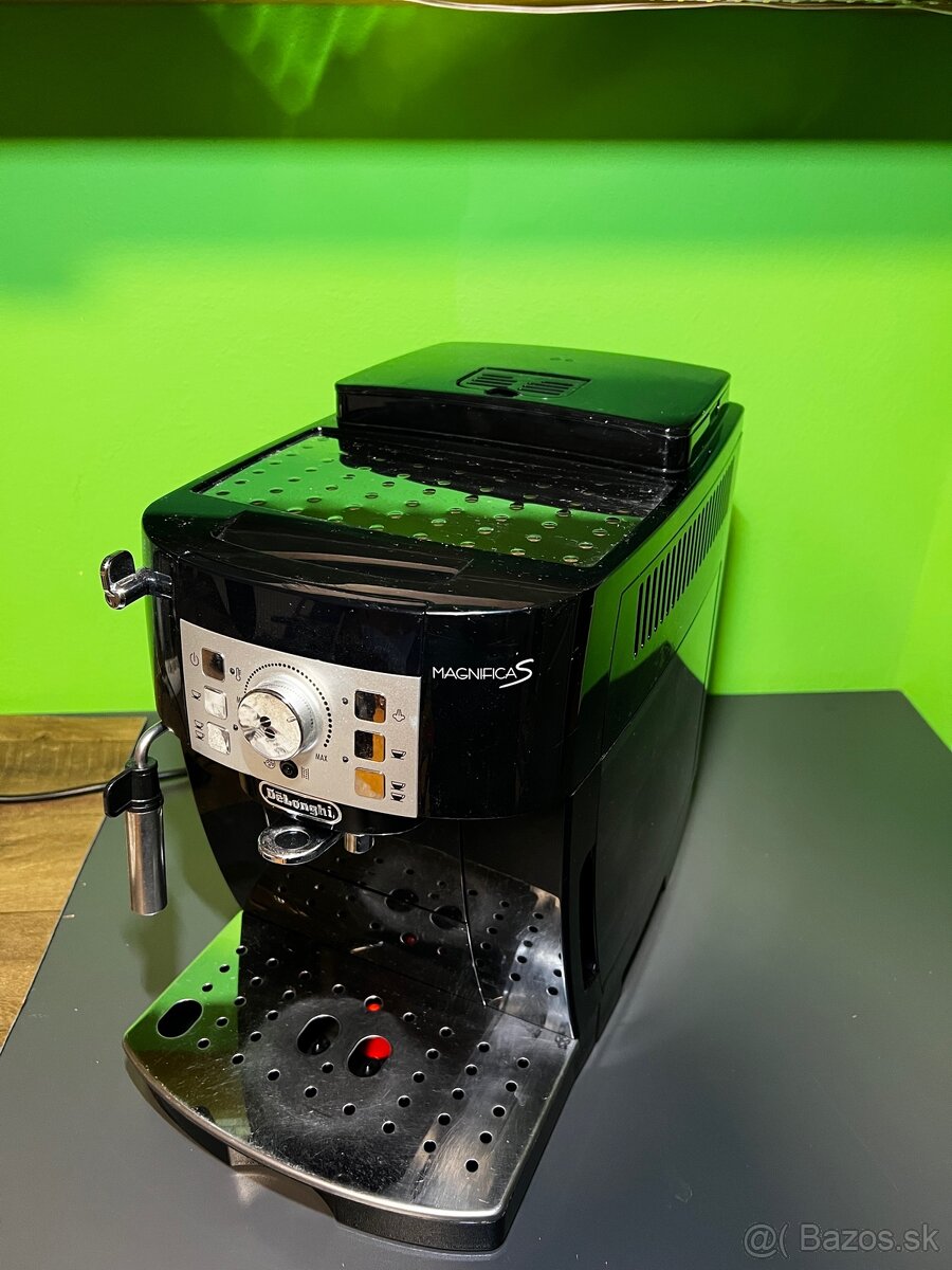 Delonghi Magnifica S - 3