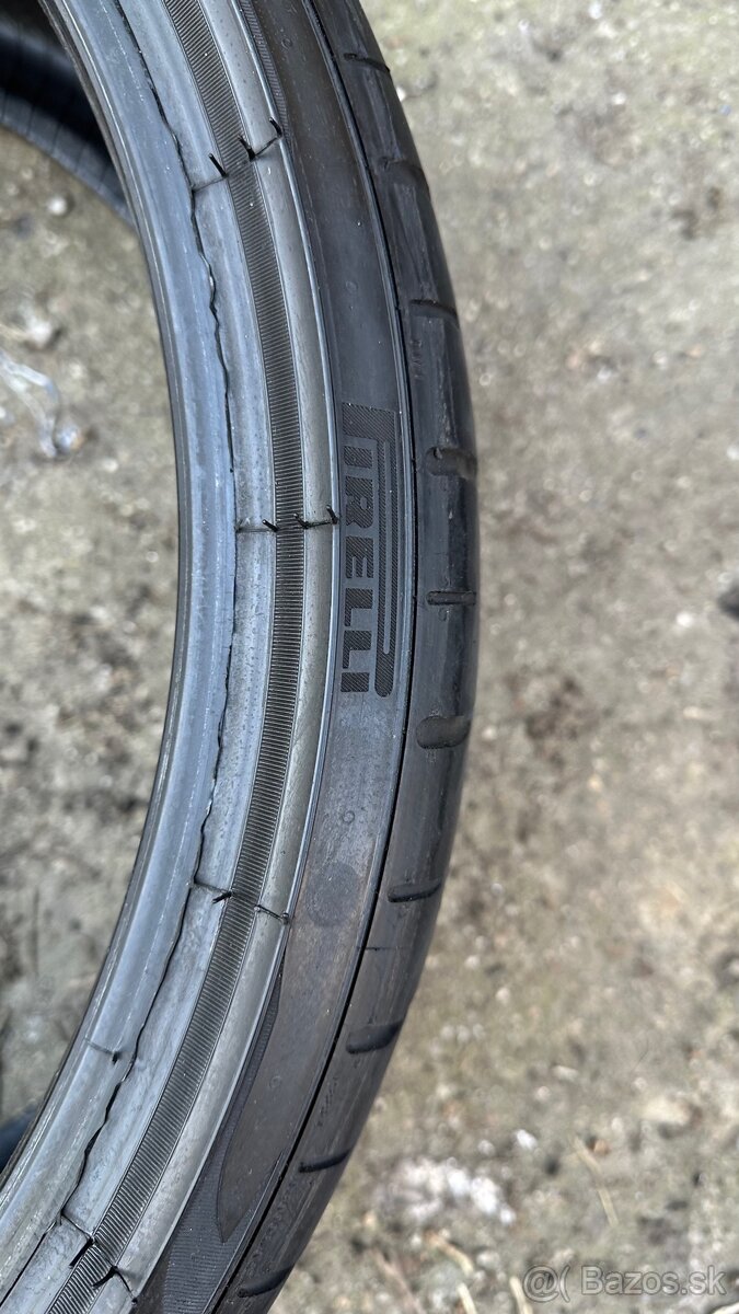 Pirelli P Zero 245/30 r20 - 3