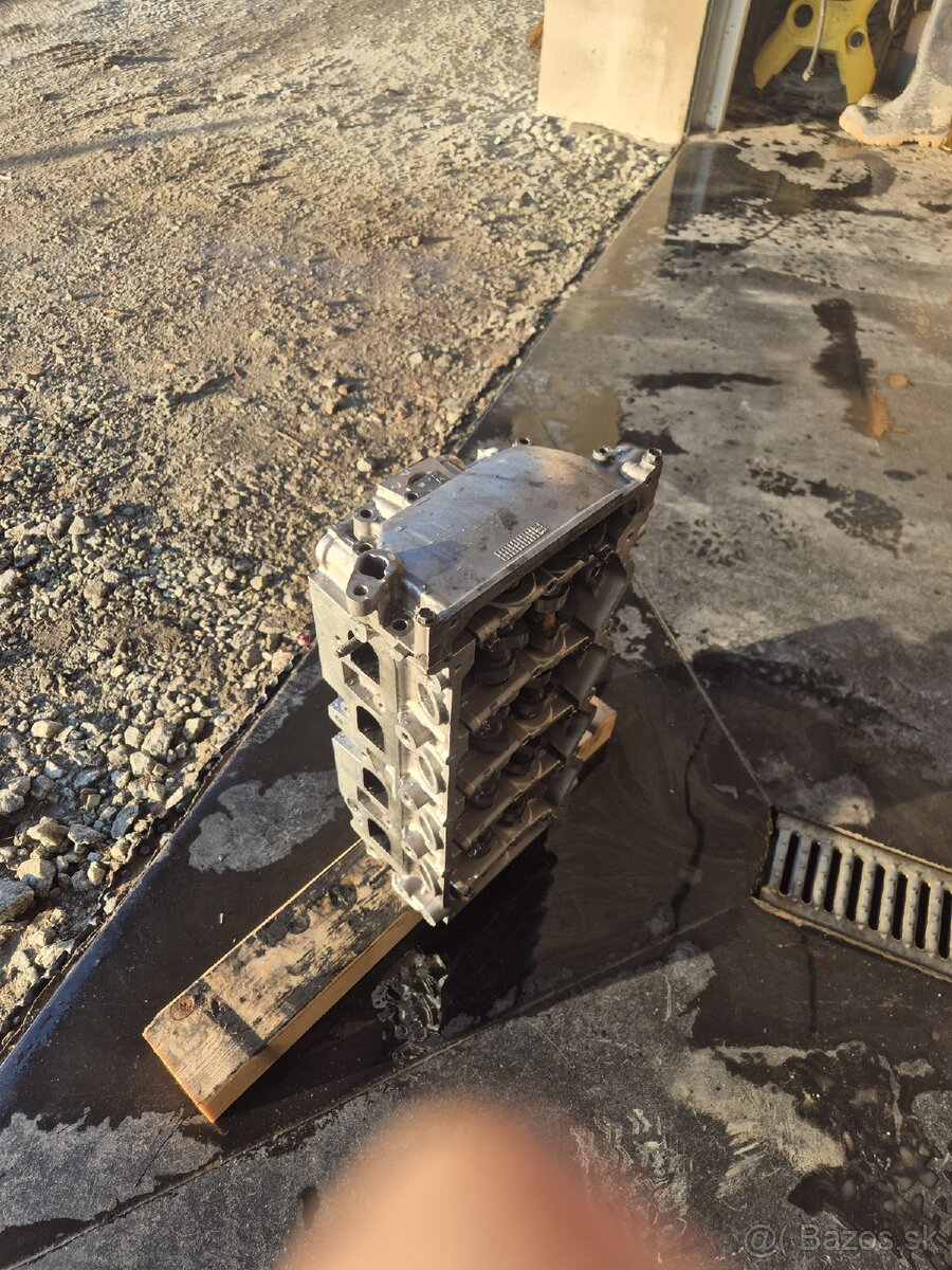 Hlava nissan navara pathfinger - 3