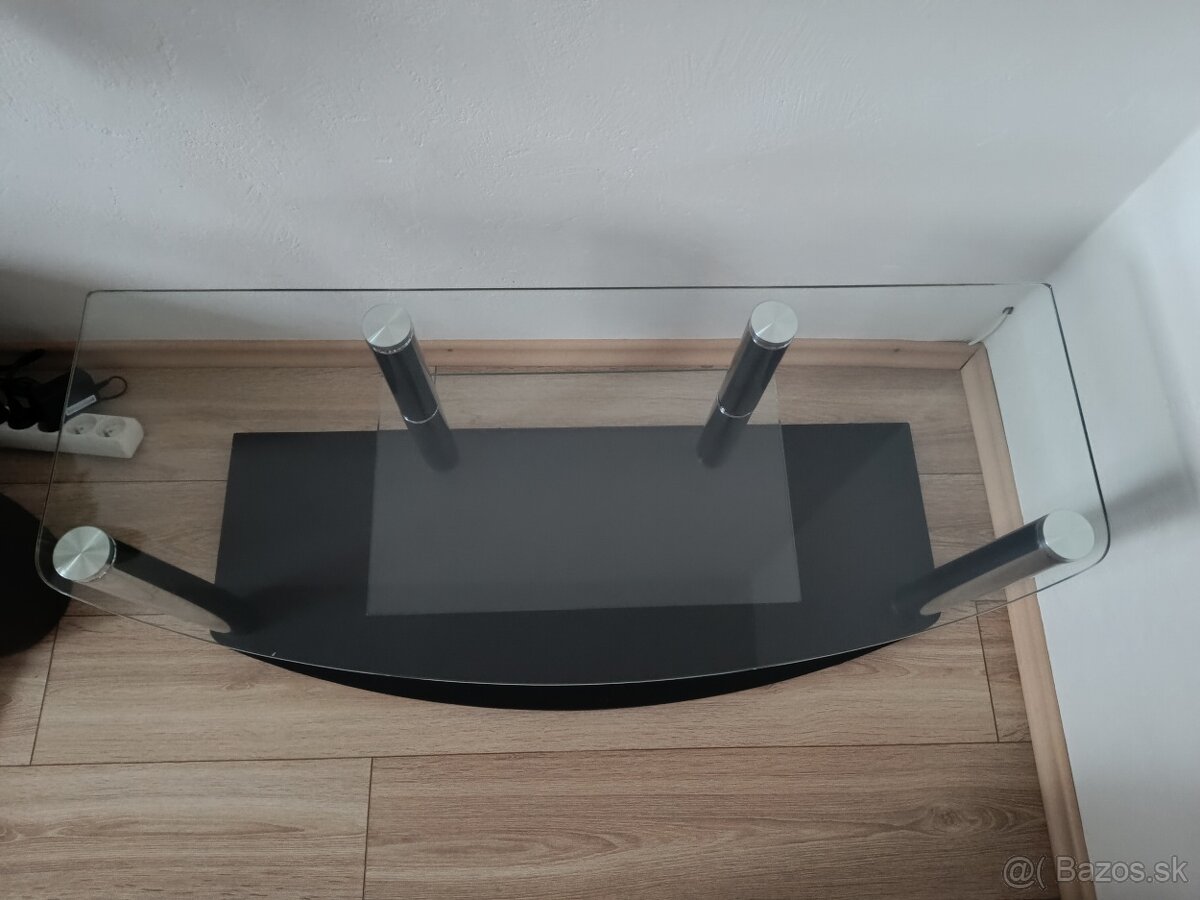 Stolík pod TV - 3