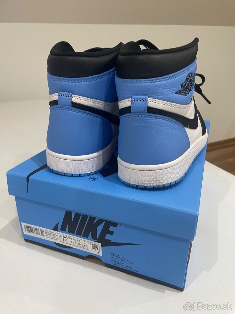 Air Jordan 1 Retro High OG "UNC Toe" - 3