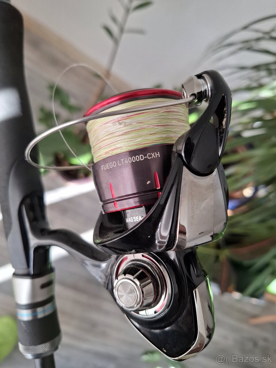 Prívlačový prut Favorite Shooter+naviják Daiwa fuego LT 4000 - 3