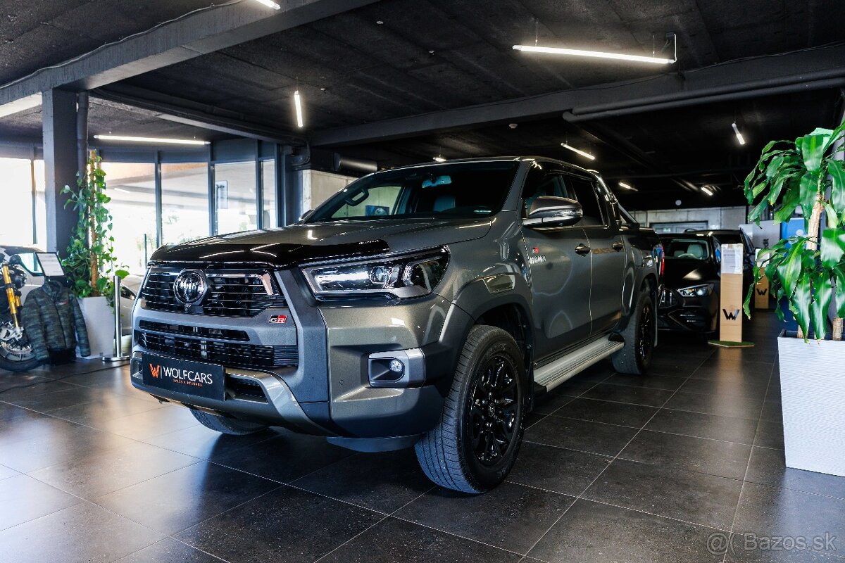 Toyota Hilux 2.8 D-4D Invincible - 3