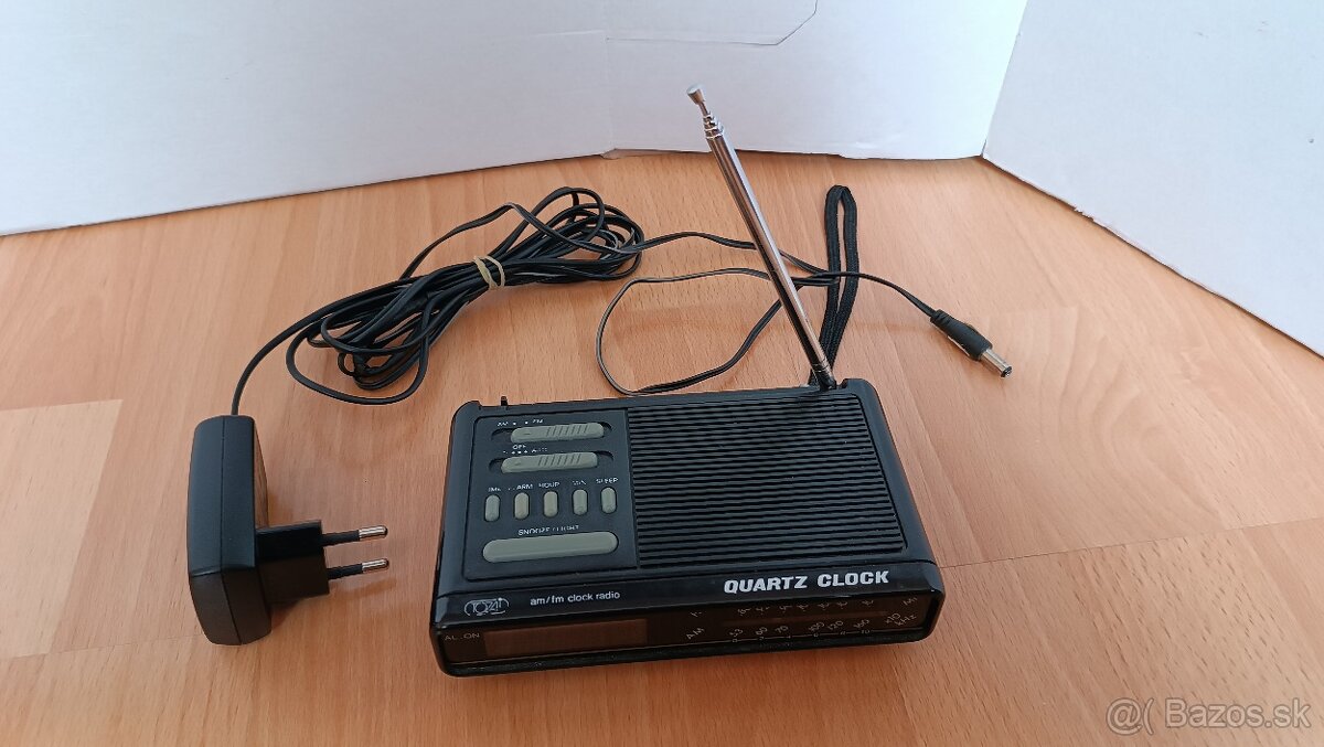 Retro radiobudík Tozaj 6868 z roku 1991 - 3