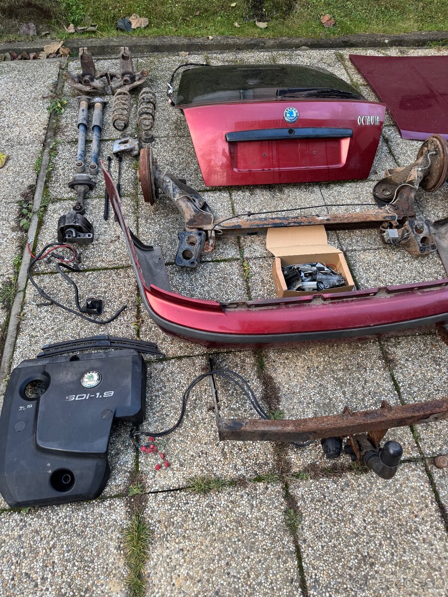 Rozpredám Octaviu 1 SDI - 3