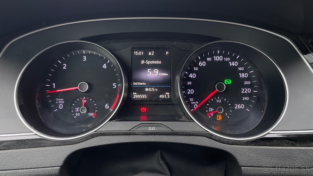 VW Passat B8 Variant 2.0 TDI DSG 4Motion 2017 - 3