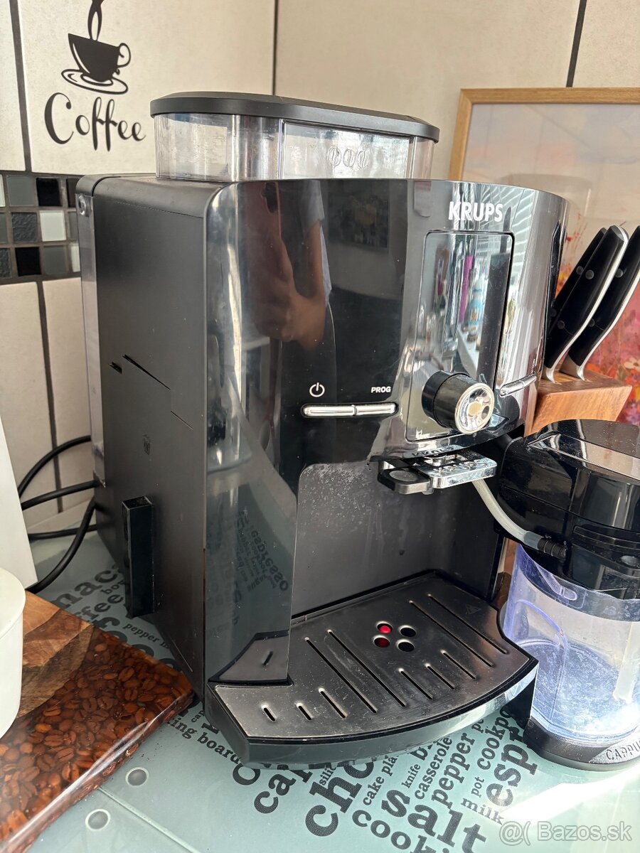Kavovar Krups EA829810 - 3