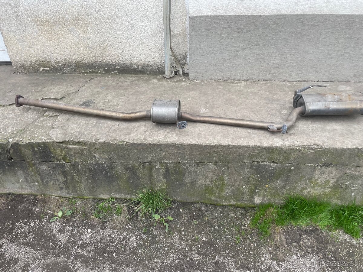 Výfuk - 3