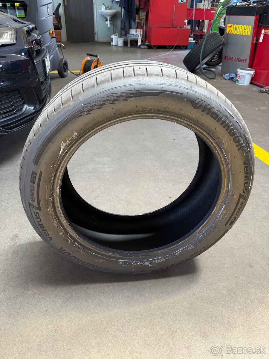 Predám 4x pneu Hankook Ventus Evo SUV K137A 235/50 R19 99V